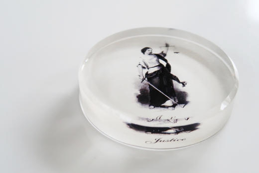 正义之美女神水晶镇纸 商品图3