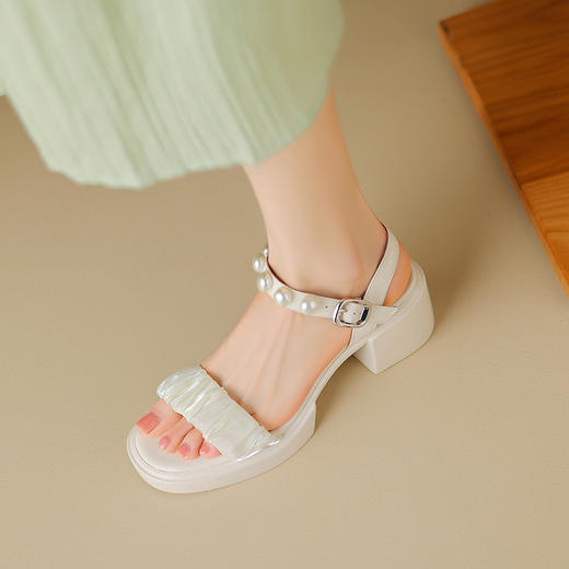 舒适百搭，轻里外全头层皮珍珠粗跟圆头露趾凉鞋ZYY-A439 商品图3