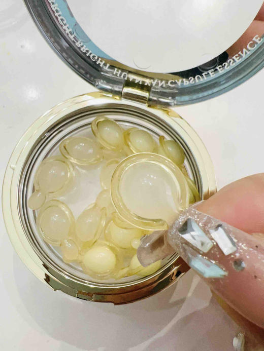 【周二秒杀】🔥🔥三型胶原蛋白紧致抗皱小金豆精华液 一盒 30粒 商品图2