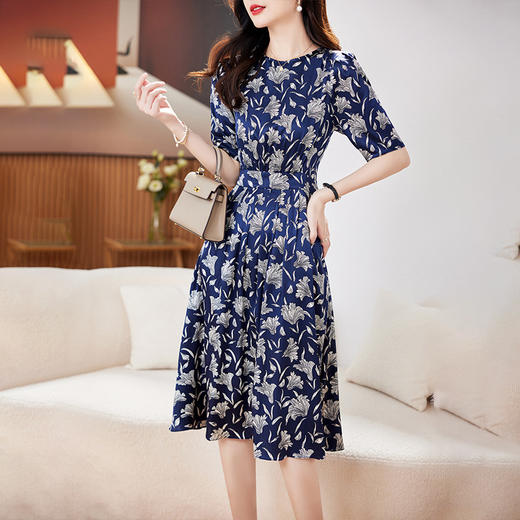 HR LQSM6228优雅气质碎花收腰显瘦真丝连衣裙 商品图1