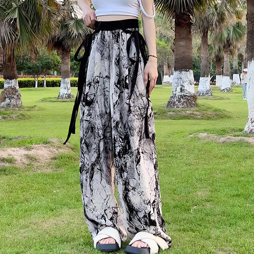 【超舒适！超显瘦！！！】清凉夏日，雪纺国风冰丝防晒凉凉阔腿裤女，舒适自如，水墨画印花；展现女性优雅休闲风范！ 商品图1