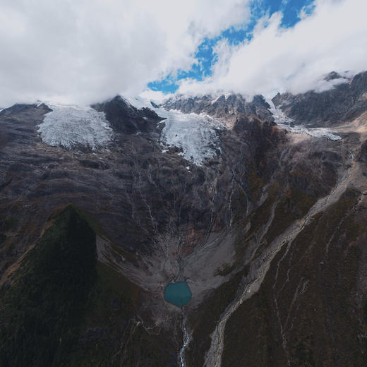 云南｜12.24-28雨崩摄影小团5天4晚，趣野星球摄影师带队，深秋雪景/日照金山/白马雪山/徒步原始森林，看梅里雪山脚下的世外桃源！ 商品图9