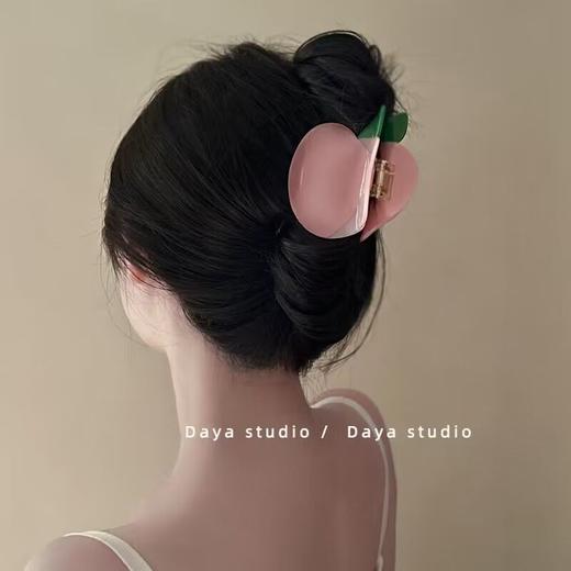 dayastudio水蜜桃 亚克力桃子抓夹高级感小众设计法式甜美仙气质 商品图6
