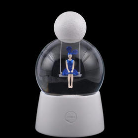 《白月光》然女孩小夜灯