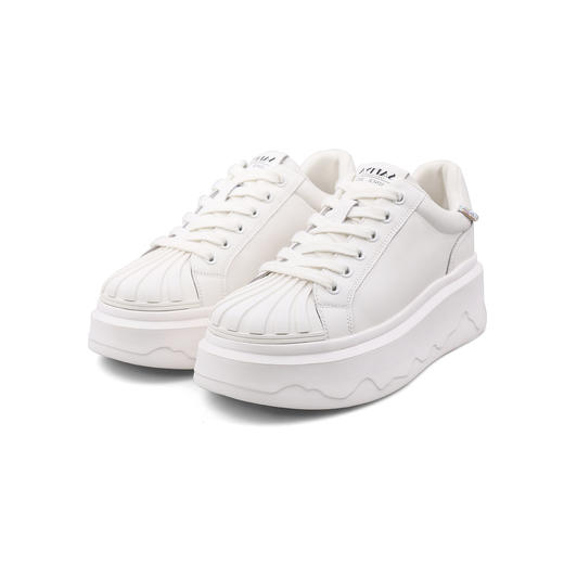 Safiya/索菲娅2023秋季新品潮流贝壳头休闲百搭松糕厚底小白鞋 SF33112425 商品图3