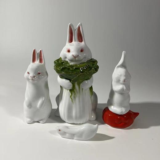 财禄满怀不仁斋釉下彩手绘拜佛兔立耳兔筷子架办厅桌面创意摆件 商品图1