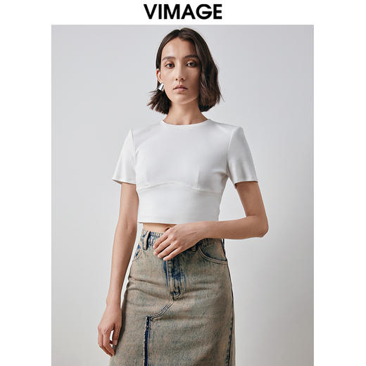 VIMAGE纬漫纪简约短款露腰修身白色T恤上衣时尚百搭秋季新款V2002602 商品图3