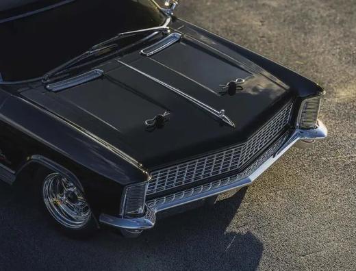 京商 fazer 1/10 电动四驱房车 1965 Buick® Riviera™ Regal Black 34434T1 商品图6