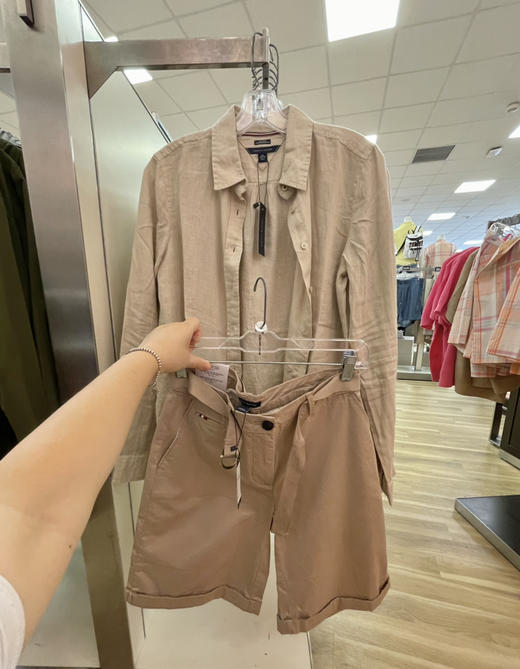 百搭单品！Tommy 女士西装短裤 配腰带 三个颜色 只要¥380直邮到手 商品图3