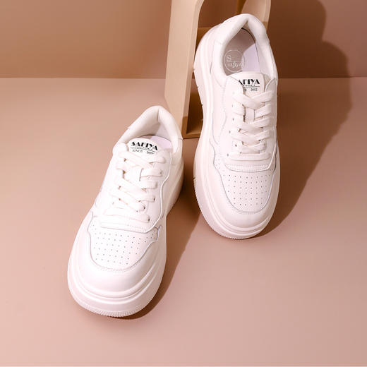 Safiya/索菲娅2023秋季新品新潮街头拼色厚底运动百搭休闲板鞋 SF33112067 商品图8