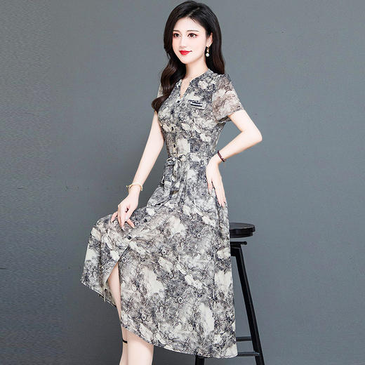 QYM 239352-Y印花连衣裙时尚优雅A字裙 商品图1