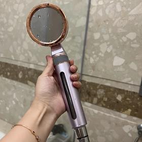 iittay 净肤花洒升级款！新增一扭止水功能，更方便！PP棉滤芯+亚硫酸钙球双重过滤，呵护每一寸肌肤