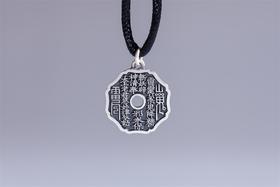矩德泉坊 纯银手作   山鬼八边形（1.7厘米挂扣版）708