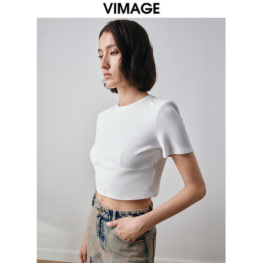 VIMAGE纬漫纪简约短款露腰修身白色T恤上衣时尚百搭秋季新款V2002602 商品图2