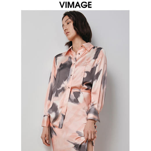 VIMAGE纬漫纪设计感高级不规则印花舒适雪纺宽松衬衫秋季新款V2009601 商品图2