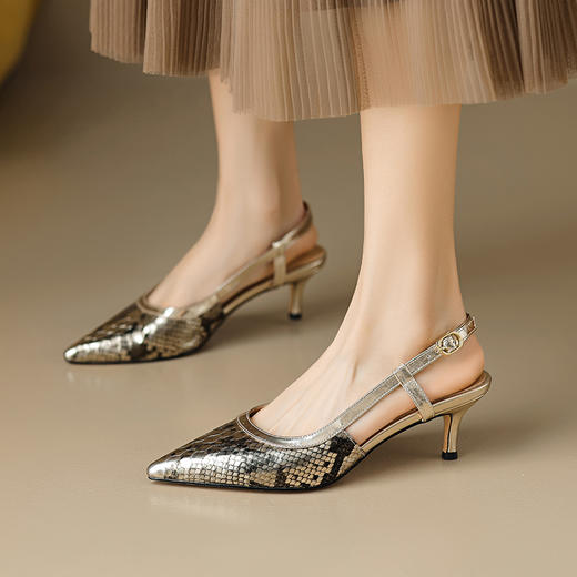 性感优雅，里外全皮尖头猫跟凉鞋QJR-B107-1 商品图5