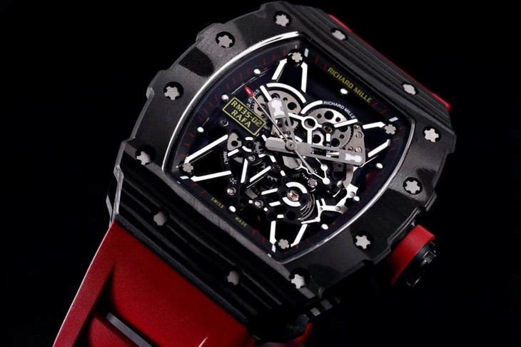 kv厂理查德米尔RM035碳纤维系列表款-最“豪”的奢侈腕表
