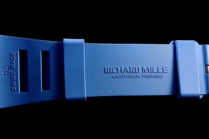 kv厂理查德米尔RM035碳纤维系列表款-最“豪”的奢侈腕表