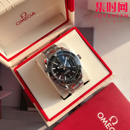 OMEGA欧米茄海马系列600米 海洋宇宙“深海之黑”潜水男士机械腕表
机芯：搭载进口西铁城 商品图2