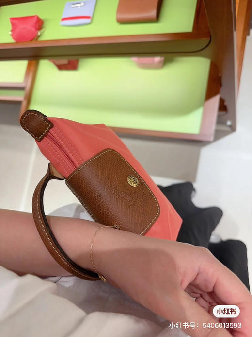 代购级别迷你珑骧秒杀 ‼️
原价💰228 现在半价🉐️118包邮 ‼️ 商品图1