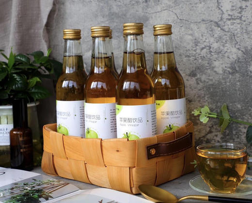 正宗🍎烟台苹果酿造的苹果醋 果汁含量≥50%  果香浓郁，清爽解腻，营养丰富， 商品图0
