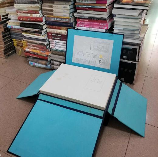 《李朝绘画》，4开巨册，4函套装，散叶装，知识产业社1974年一版一印，售价2480元。只有一套。外包装有破损，如图，内页完好。品相85-9品。 商品图5