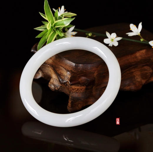 和田玉（白玉）细条手镯--平安镯（圈口请备注留言） 商品图0