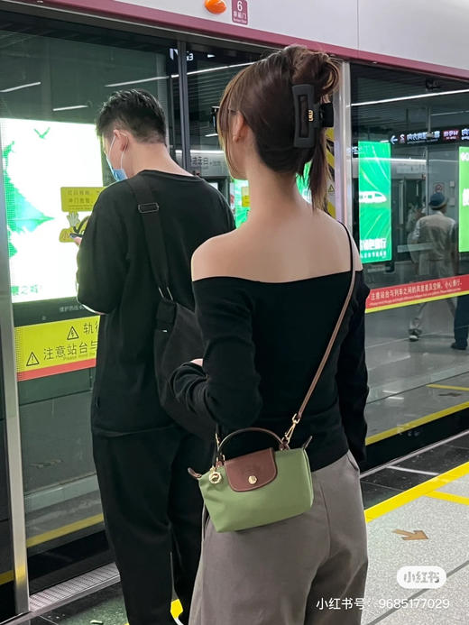 代购级别迷你珑骧秒杀 ‼️
原价💰228 现在半价🉐️118包邮 ‼️ 商品图0