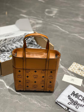 Mc2023最新购物袋 特价🉐️
顶级原单配包装