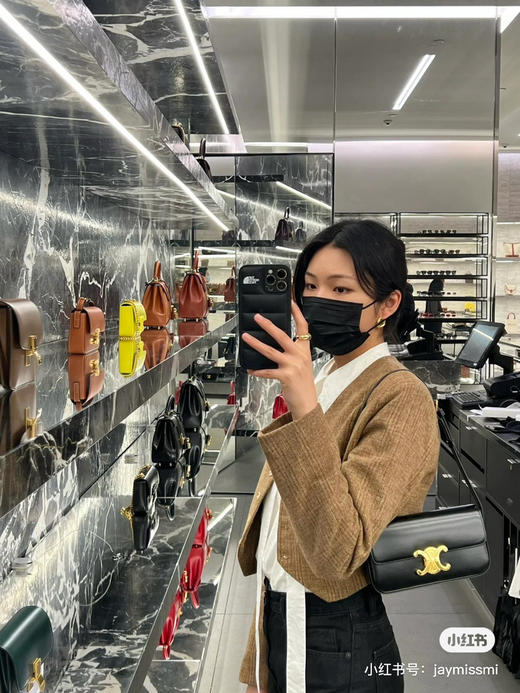 🉐️299包邮
定制版凯旋门腋下包 商品图6