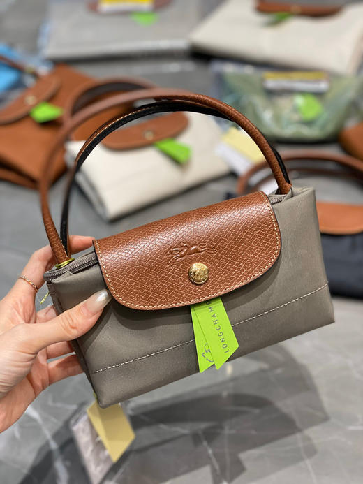 斑鸠灰小号，代购级别珑骧秒杀 ‼️
原价💰299 现在半价198包邮 ‼️ 商品图8