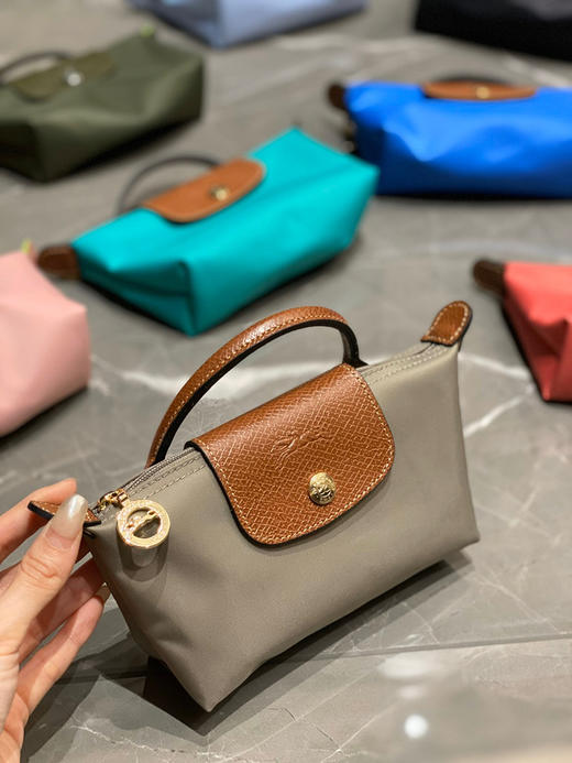 代购级别迷你珑骧秒杀 ‼️
原价💰228 现在半价🉐️118包邮 ‼️ 商品图5