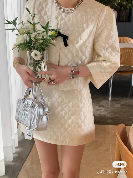 299包邮🉐️
升级品质出 〰️
Miu保龄球包 商品图1