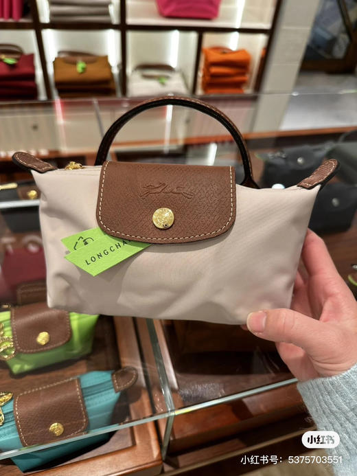 代购级别迷你珑骧秒杀 ‼️
原价💰228 现在半价🉐️118包邮 ‼️ 商品图8