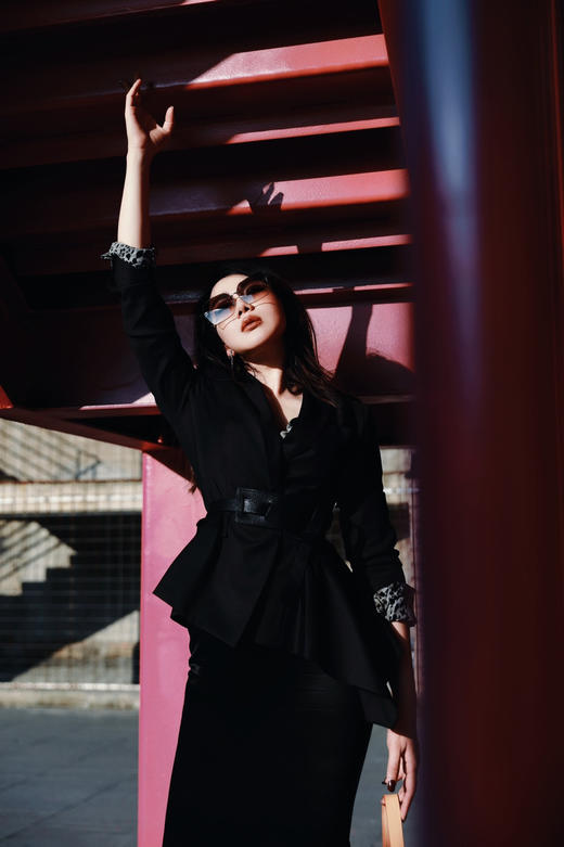 “刚柔并济”不规则西装外套单西 颈袖添香-20144144 商品图4