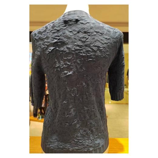 3楼珍贝可机洗桑蚕丝花型女衫 商品图1