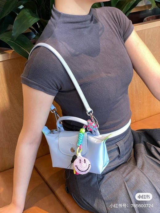 代购级别迷你珑骧秒杀 ‼️
原价💰228 现在半价🉐️118包邮 ‼️ 商品图5