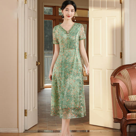 QQX-DF055高端精致刺绣绣品连衣裙2023新款大码女装遮肚子显瘦大摆裙夏 商品图0