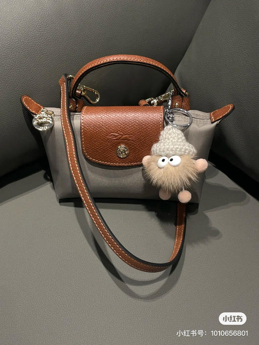 代购级别迷你珑骧秒杀 ‼️
原价💰228 现在半价🉐️118包邮 ‼️ 商品图3