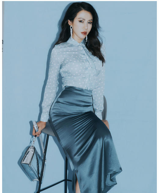 “冰滴海洋”100%桑蚕丝衬衫清新活力灵动四季可穿J8132483A  颈袖添香 商品图1