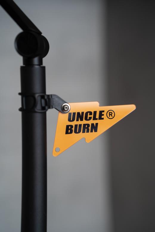 Uncle Burn 烈叔 “风驰电掣”创意车牌 商品图1