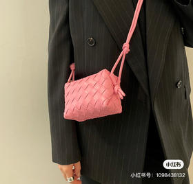 🉐️378包邮
Bv入门级别 loop相机包