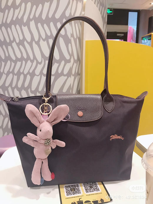 浆果紫中号，代购级别珑骧秒杀 ‼️
原价💰299 现在半价198包邮 ‼️ 商品图0