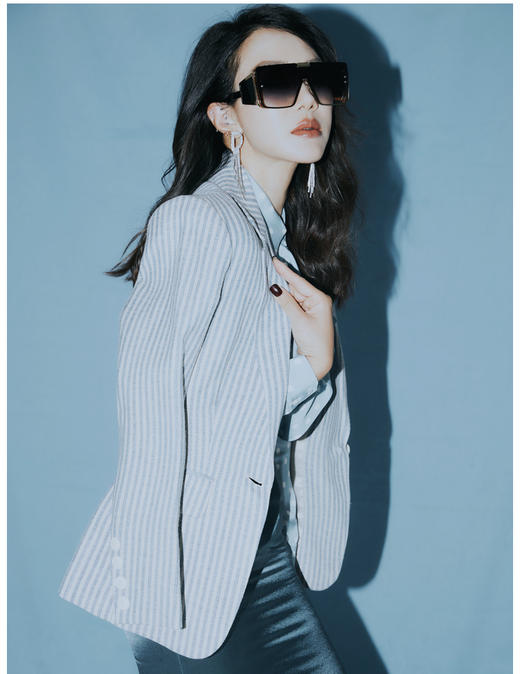 “冰滴海洋”100%桑蚕丝衬衫清新活力灵动四季可穿J8132483A  颈袖添香 商品图4