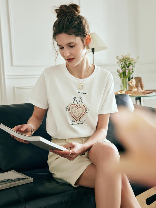 OLrain欧芮儿法式米白色短袖T恤女夏季2023新款宽松爱心刺绣上衣 商品图2