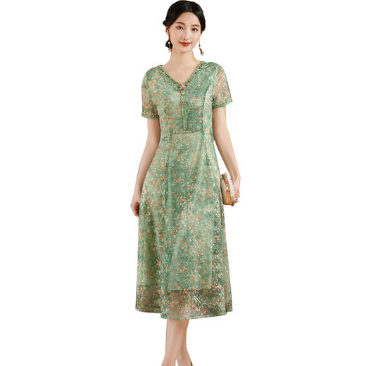 QQX-DF055高端精致刺绣绣品连衣裙2023新款大码女装遮肚子显瘦大摆裙夏 商品图4