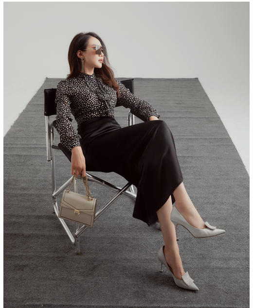 “上海1943”复古电影感100%真丝波点衬衫四季可穿J6130512颈袖添香 商品图0