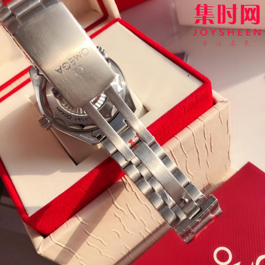 OMEGA欧米茄海马系列600米 海洋宇宙“深海之橙”潜水男士机械腕表
机芯：搭载进口西铁城 商品图8