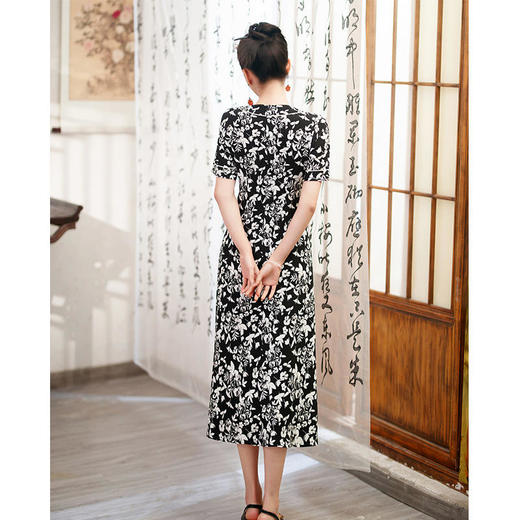 SY 626碎花修身国风优雅复古中长款开衩旗袍 商品图4