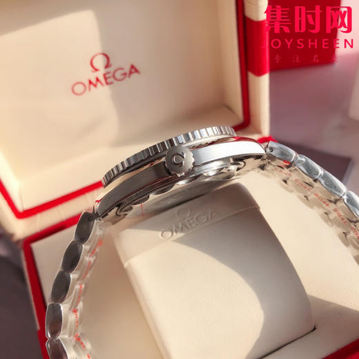OMEGA欧米茄海马系列600米 海洋宇宙“深海之橙”潜水男士机械腕表
机芯：搭载进口西铁城 商品图6
